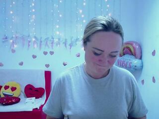 Sneaky Kate webcam model stream image
