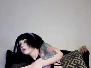 iveystrigoi webcam camsoda model stream image