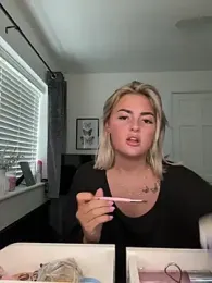 KatieGrace webcam model stream image