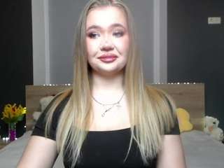 stacyyellig webcam model stream image