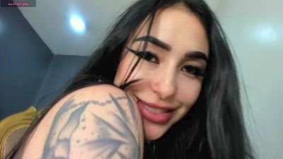 elinne_hendrix_ webcam model stream image