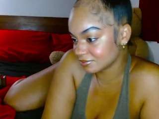 giatailor webcam model stream image