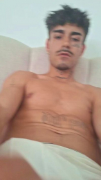 brias34 webcam model stream image