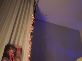 nirvanaa__ webcam model stream image