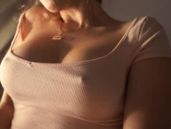 nirvanaa__ webcam model stream image