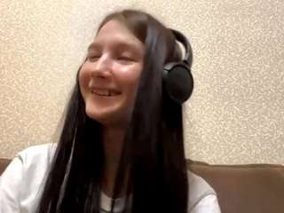 aurorareddy webcam model stream image