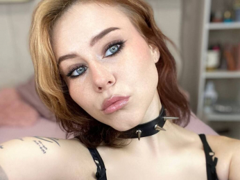 MiaReys webcam model stream image