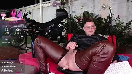 Neil_and_isaac webcam stripchat model stream image