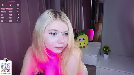 DaisyElmers webcam stripchat model stream image