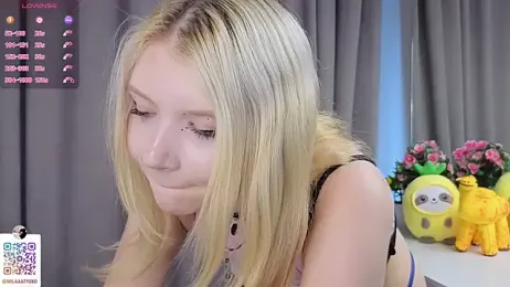 DaisyElmers webcam model stream image