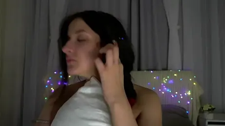 FalineBeacher webcam model stream image