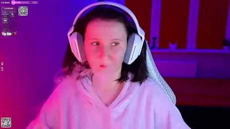 mon_lola webcam model stream image