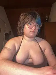 _dwhorekin_ webcam model stream image