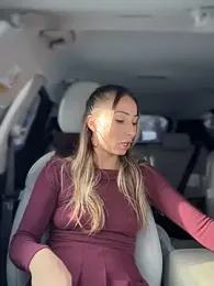 LetsFunKARINA webcam model stream image