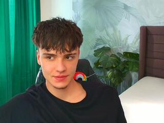 Eryk Adams webcam model stream image