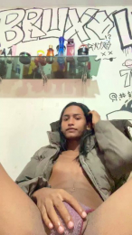 Luadelicada webcam model stream image
