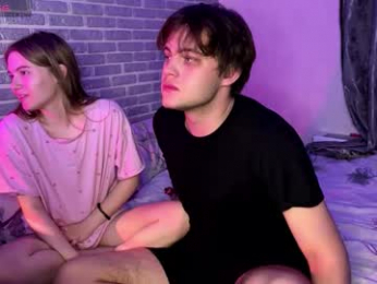 fetchingcouplee webcam model stream image