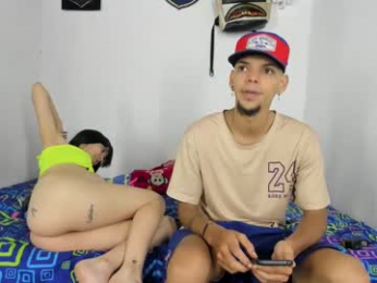 johan_and_antonella webcam model stream image