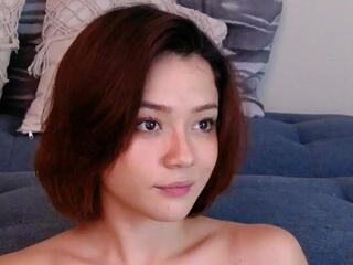 Lucia Saanvi webcam model stream image