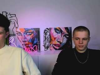 leo-valor webcam model stream image