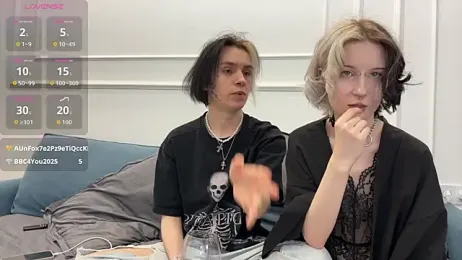 VeryRare_TwinS webcam model stream image