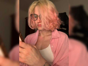 Asya_ webcam model stream image