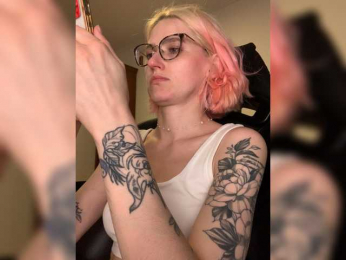 Asya_ webcam model stream image