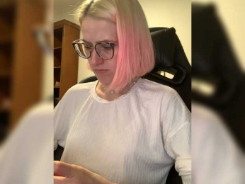 Asya_ webcam model stream image