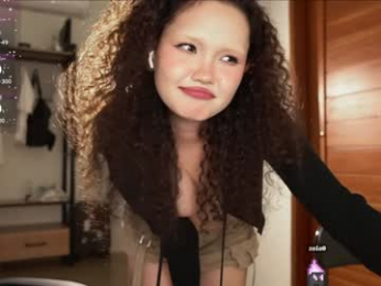 lilicapie webcam chaturbate model stream image