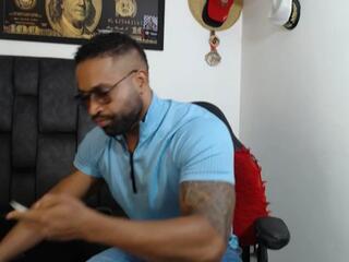 Blade Strong webcam model stream image