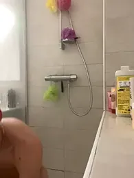 Zizibeaugoss webcam model stream image