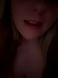 Lisaxtra webcam model stream image