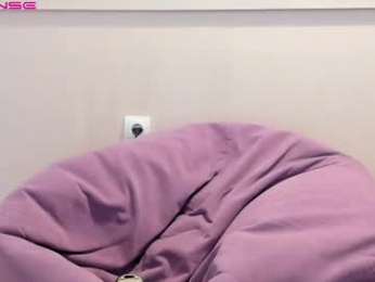 otishairy webcam model stream image