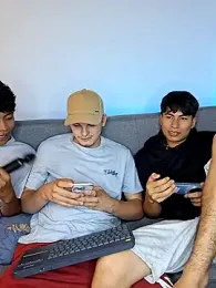 _Ottis_ webcam model stream image