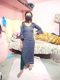 Desipari_777 webcam model stream image