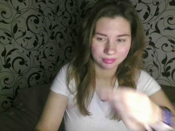 YourEmilie webcam model stream image