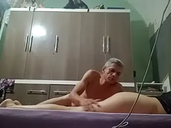 BrenoAvelar webcam stripchat model stream image