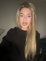 Bellalolahot webcam model stream image
