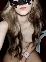 Melissa22gh webcam stripchat model stream image