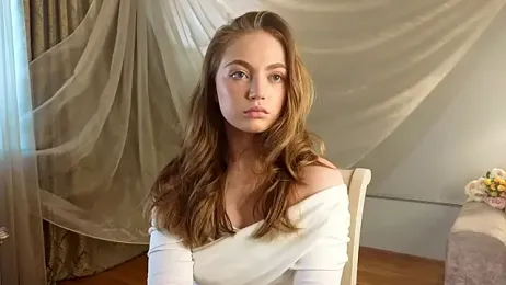 DominoGlad webcam model stream image