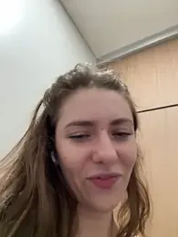 MariiD webcam stripchat model stream image