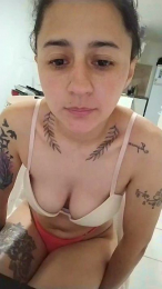 latina120 webcam model stream image