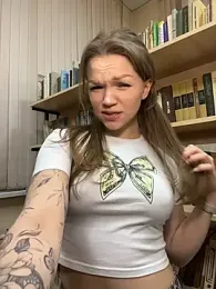 StreetSquirt webcam model stream image