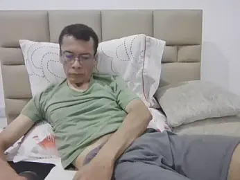 skinnylatino51 webcam stripchat model stream image