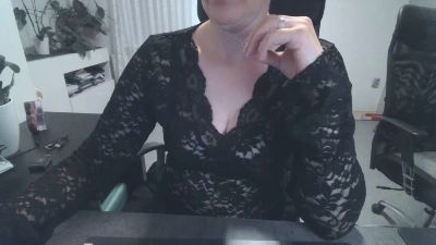 oOSUSIOo webcam cam4 model stream image