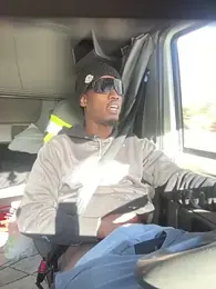 Sir-Tucker webcam model stream image