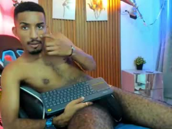 darwin_mayo webcam model stream image