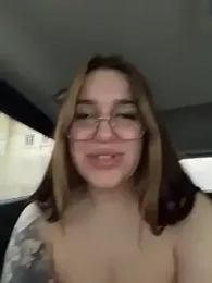 VikiDemini webcam model stream image