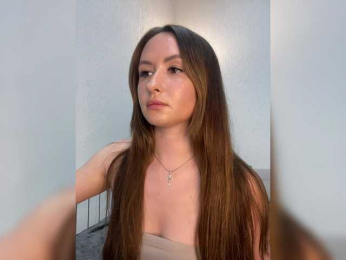 PLEELUS webcam model stream image