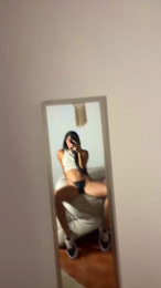 Aniescardini webcam model stream image